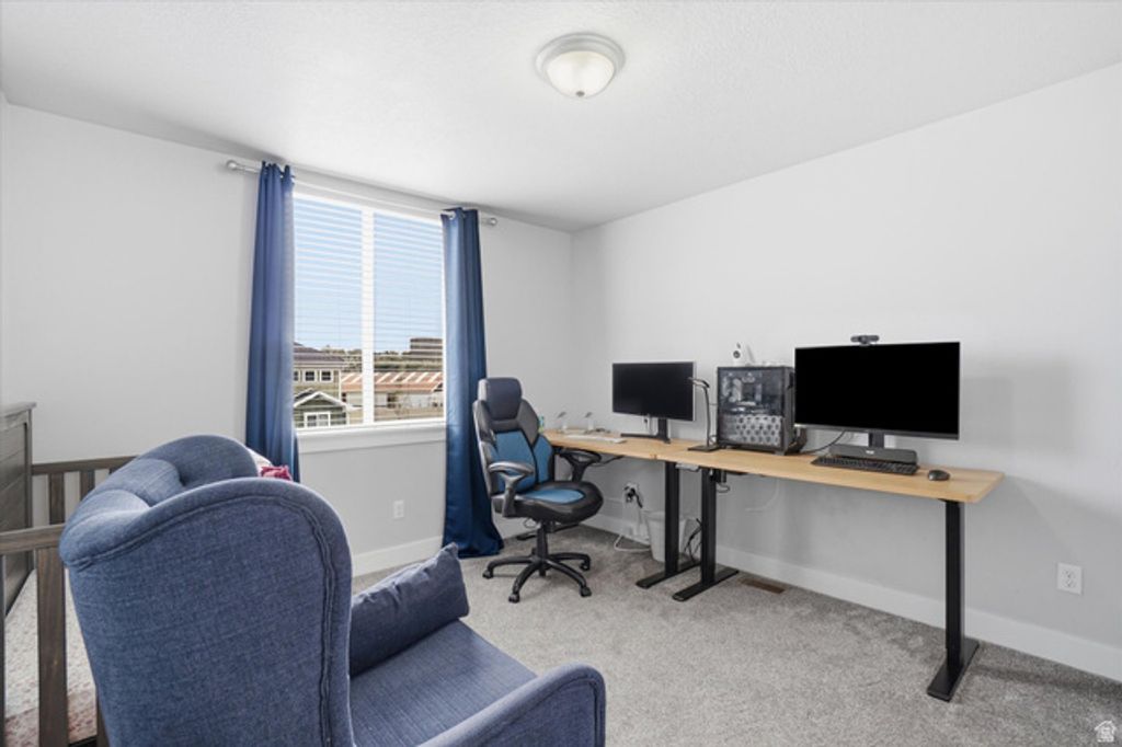 Image 14 of property listing at 3445 KENNA LN #1, West Haven, UT 84401