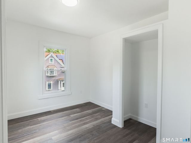 16 Winthrop Street, Meriden, CT 06451