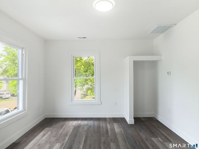 16 Winthrop Street, Meriden, CT 06451