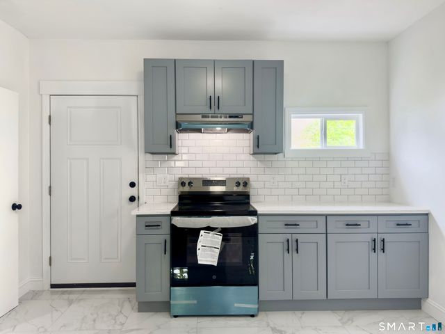 16 Winthrop Street, Meriden, CT 06451