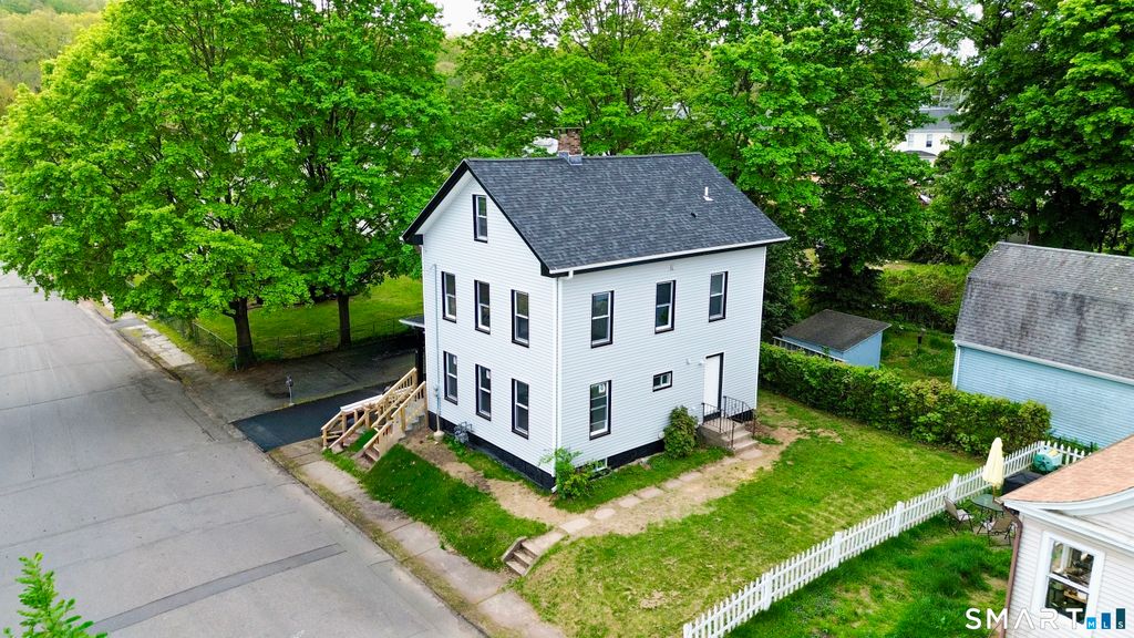 16 Winthrop Street, Meriden, CT 06451