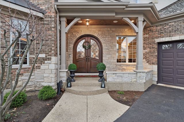 611 Ames Street, Libertyville, IL 60048
