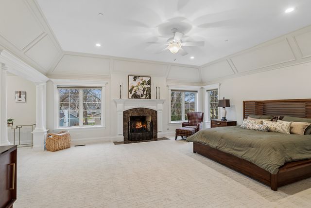 611 Ames Street, Libertyville, IL 60048