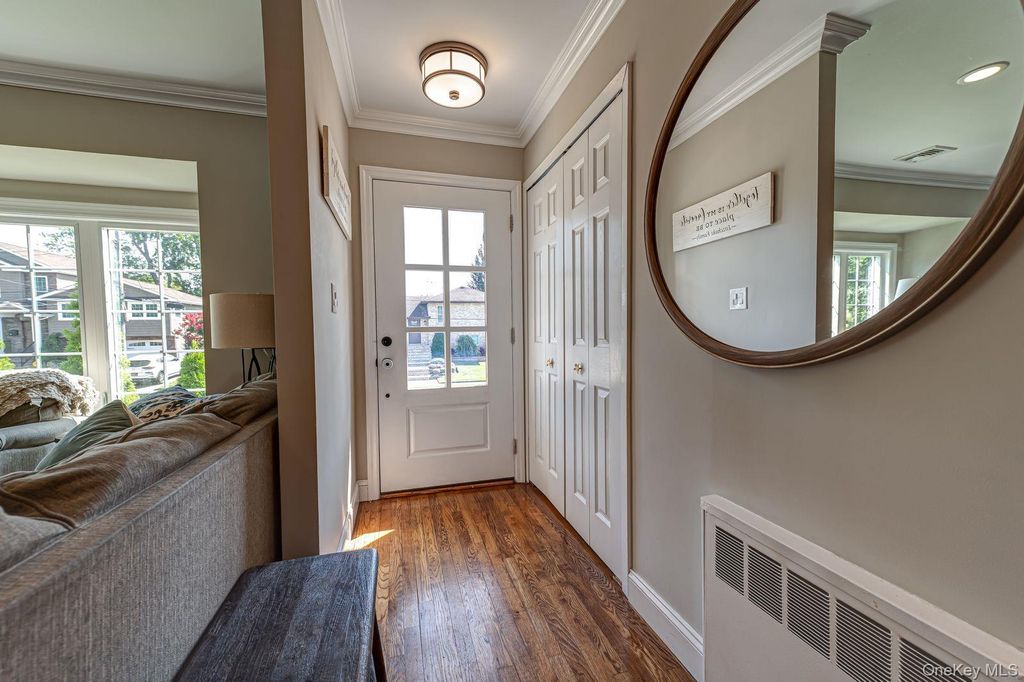 1814 Robin Lane, Bellmore, NY 11710 — photo 3