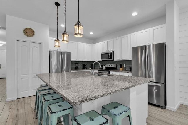 5248 OAKBOURNE AVENUE, Davenport, FL 33837