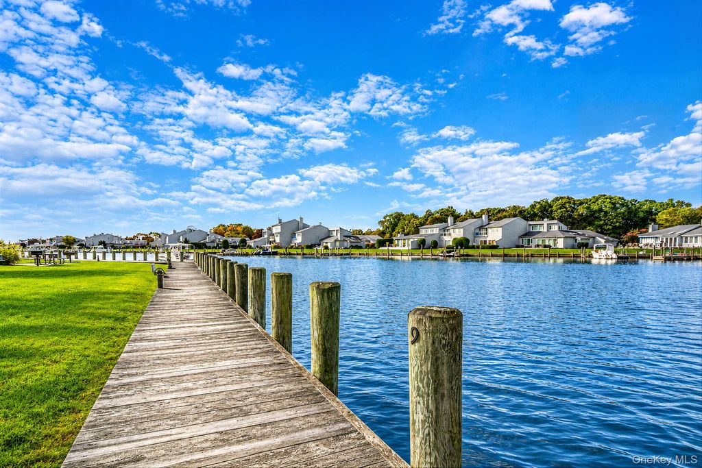 219 Fairharbor Drive 219, Patchogue, NY 11772 — photo 3