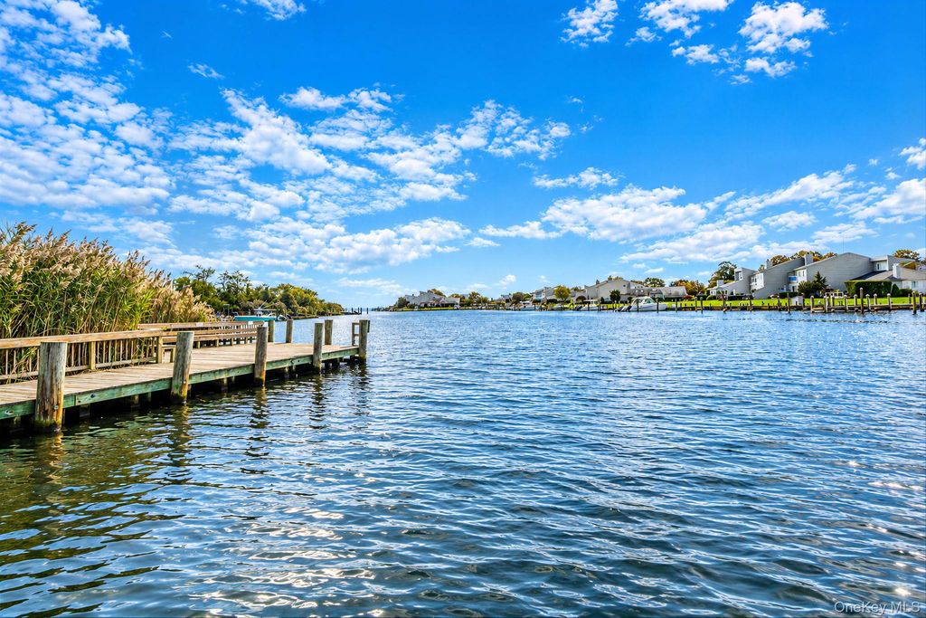 219 Fairharbor Drive 219, Patchogue, NY 11772 — photo 4
