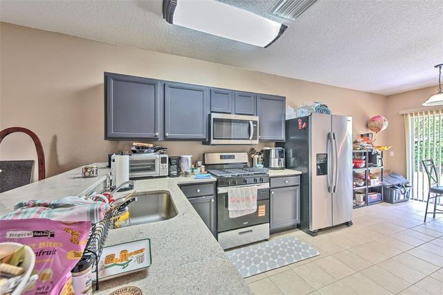 5843 WRENWATER, Lithia, FL 33547