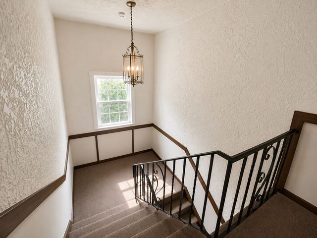 53 Swanson Ct 33C, Boxborough, MA 01719