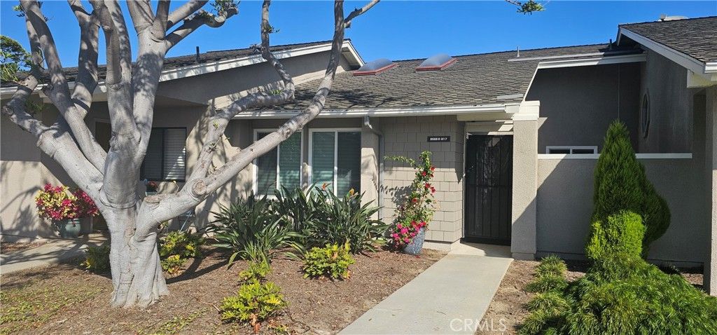 8566 Trinity Circle 817D, Huntington Beach, CA 92646