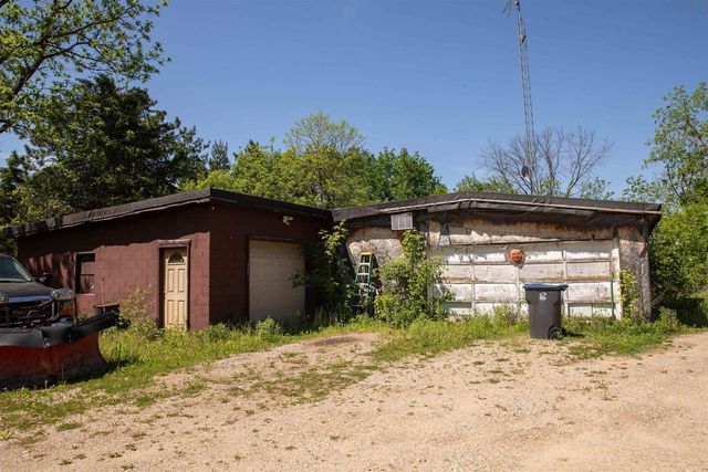 719 S Main Street, Westfield, WI 53964