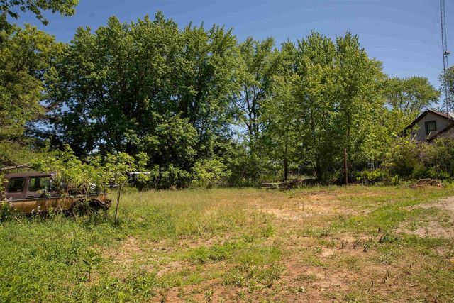 719 S Main Street, Westfield, WI 53964