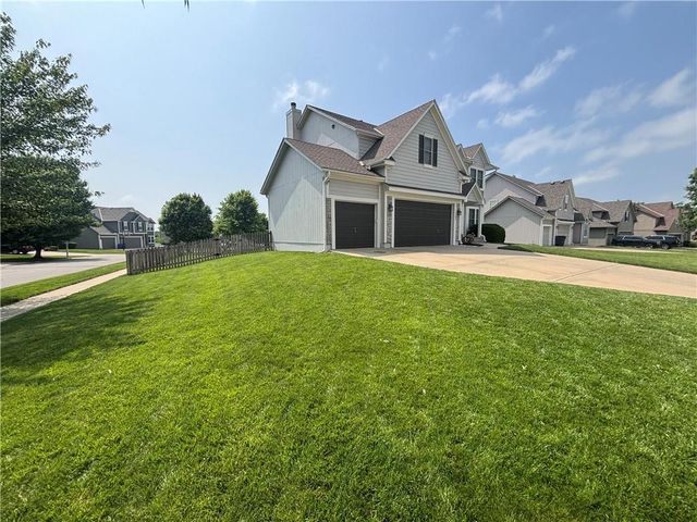 15480 S Gallery Street, Olathe, KS 66062