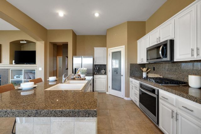 1648 Blackbird St, Roseville, CA 95747