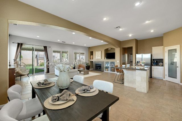 1648 Blackbird St, Roseville, CA 95747