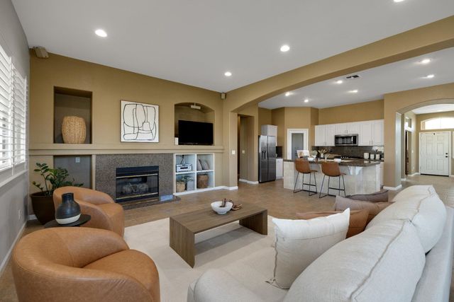 1648 Blackbird St, Roseville, CA 95747