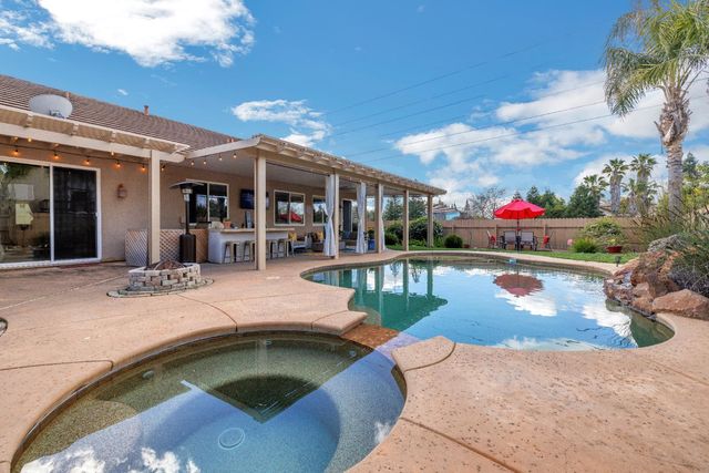 1648 Blackbird St, Roseville, CA 95747