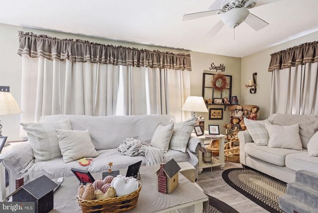 343 SUMMER AVE, Horsham, PA 19044