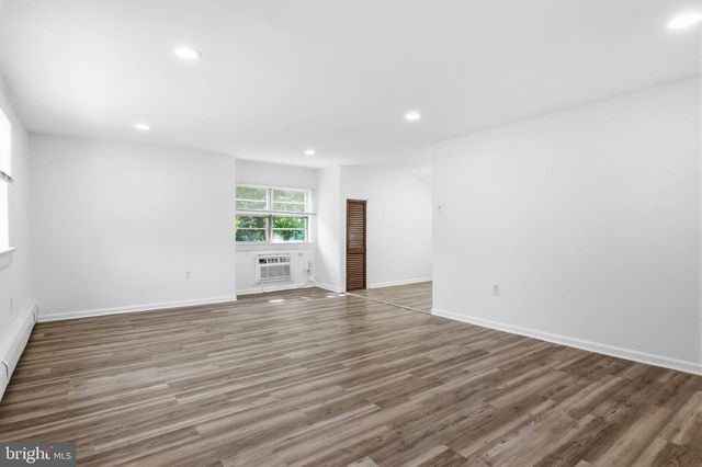 343 SUMMER AVE, Horsham, PA 19044