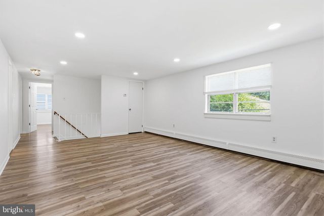343 SUMMER AVE, Horsham, PA 19044
