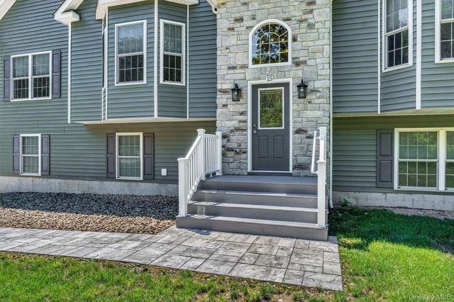 15 Alpine Lane, Washingtonville, NY 10992