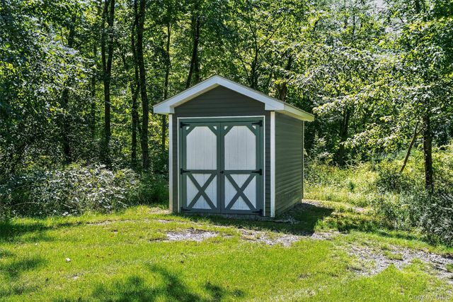 15 Alpine Lane, Washingtonville, NY 10992