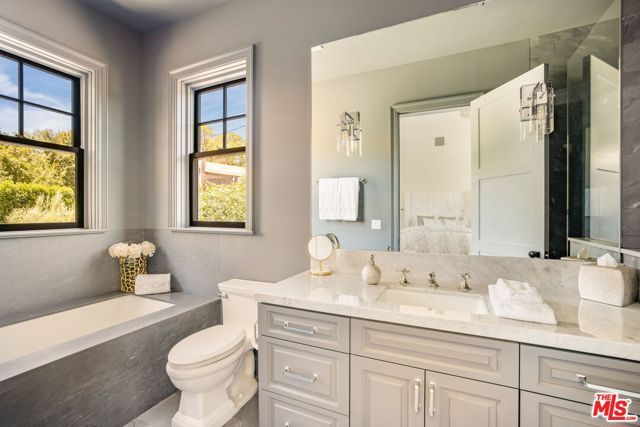 22 Oakmont Drive, Los Angeles, CA 90049