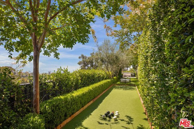 22 Oakmont Drive, Los Angeles, CA 90049