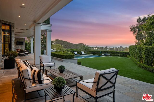 22 Oakmont Drive, Los Angeles, CA 90049