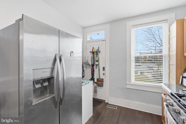 2854 LAKE AVE, Baltimore, MD 21213