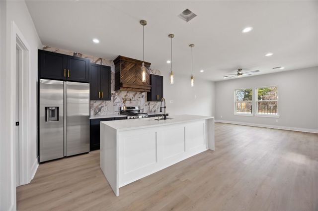 8310 Mariah Street B, Houston, TX 77051