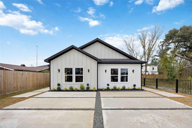 8310 Mariah Street B, Houston, TX 77051