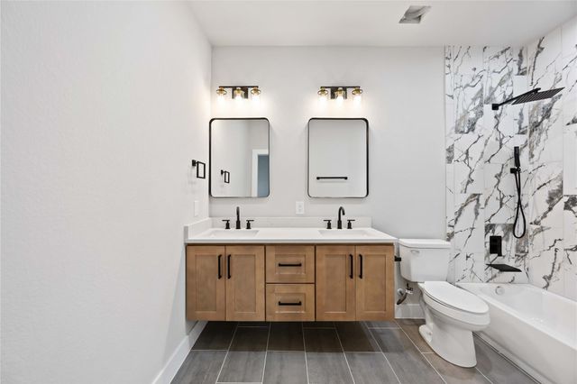 8310 Mariah Street B, Houston, TX 77051