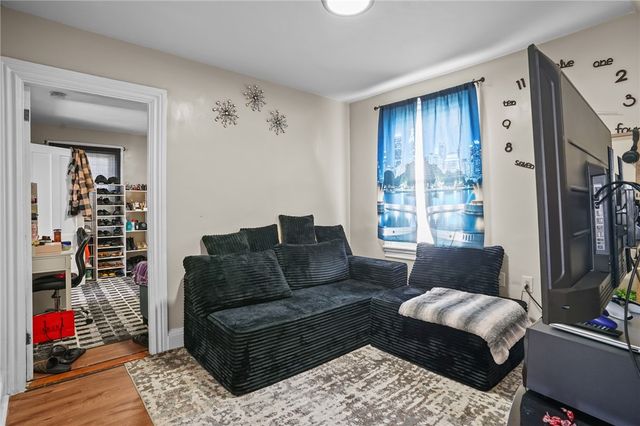 100 Pond Street, Pawtucket, RI 02860