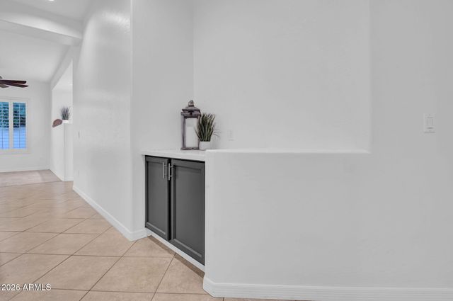 6913 W ABRAHAM Lane, Glendale, AZ 85308