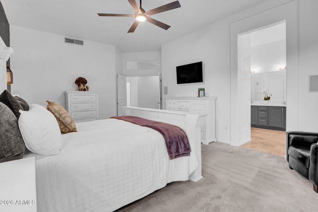 6913 W ABRAHAM Lane, Glendale, AZ 85308