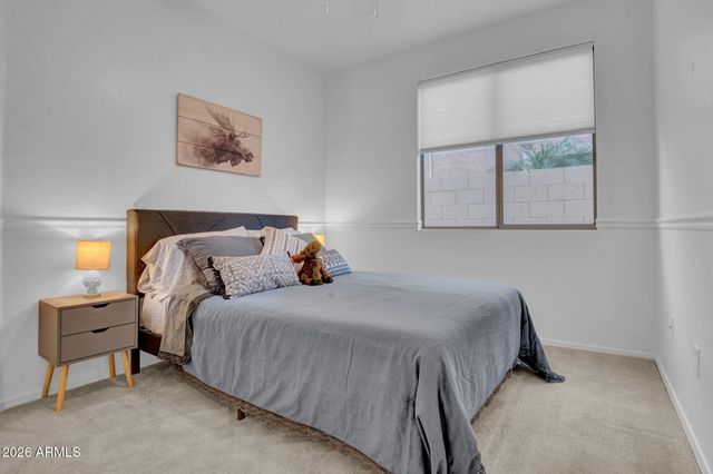 6913 W ABRAHAM Lane, Glendale, AZ 85308