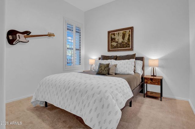 6913 W ABRAHAM Lane, Glendale, AZ 85308