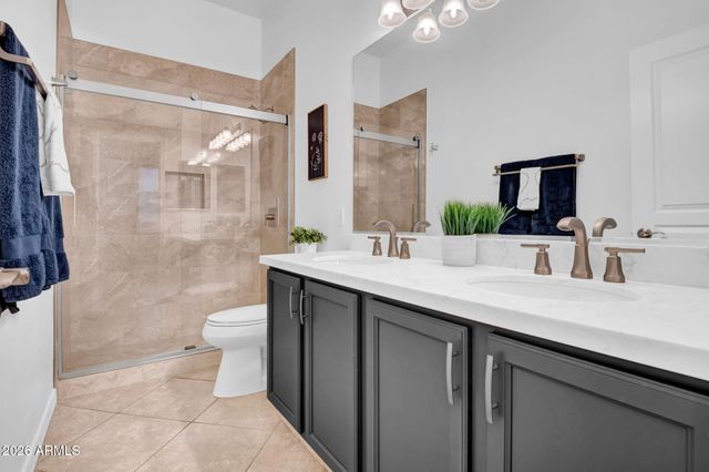 6913 W ABRAHAM Lane, Glendale, AZ 85308