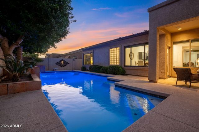 6913 W ABRAHAM Lane, Glendale, AZ 85308