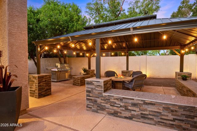 6913 W ABRAHAM Lane, Glendale, AZ 85308