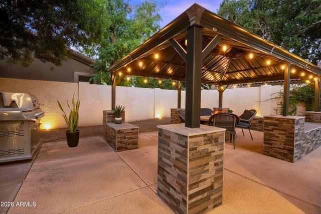 6913 W ABRAHAM Lane, Glendale, AZ 85308