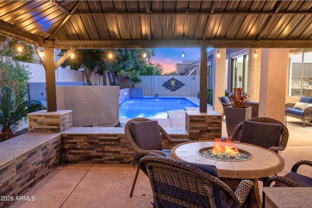 6913 W ABRAHAM Lane, Glendale, AZ 85308