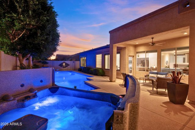 6913 W ABRAHAM Lane, Glendale, AZ 85308