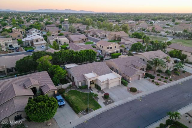 6913 W ABRAHAM Lane, Glendale, AZ 85308