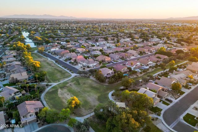 6913 W ABRAHAM Lane, Glendale, AZ 85308