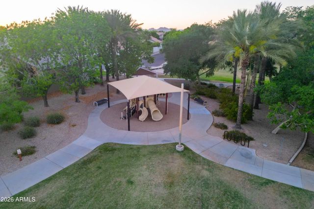 6913 W ABRAHAM Lane, Glendale, AZ 85308