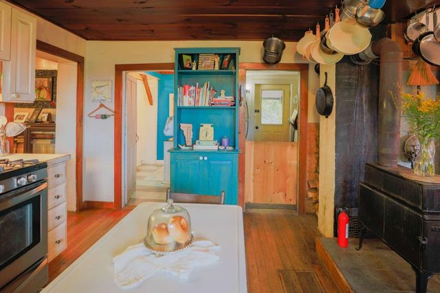 1312 Macintosh Hill Road, Bethel, VT 05060