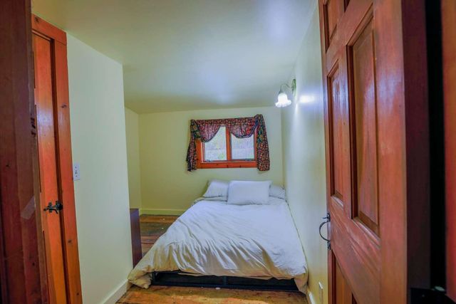 1312 Macintosh Hill Road, Bethel, VT 05060