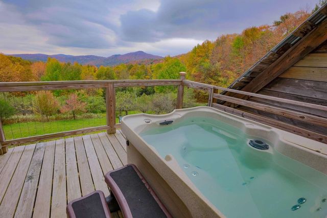 1312 Macintosh Hill Road, Bethel, VT 05060